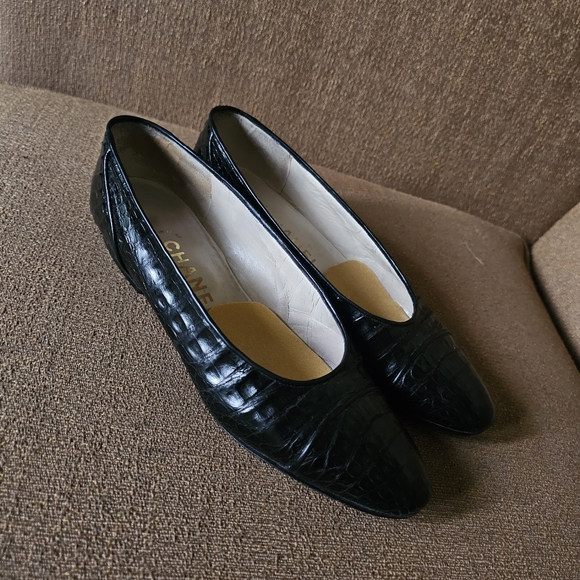 Chanel Vintage Alligator Pumps Size 37 - Picture 5 of 11